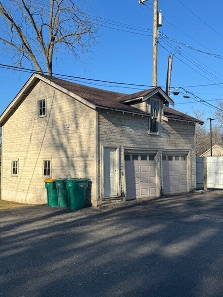 213 E Michigan Ave, Saline, MI for sale - Building Photo - Image 3 of 17