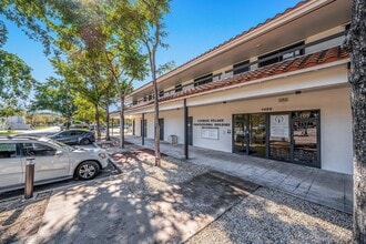 7480 Fairway Dr, Miami Lakes, FL à louer Photo intérieure- Image 1 de 13