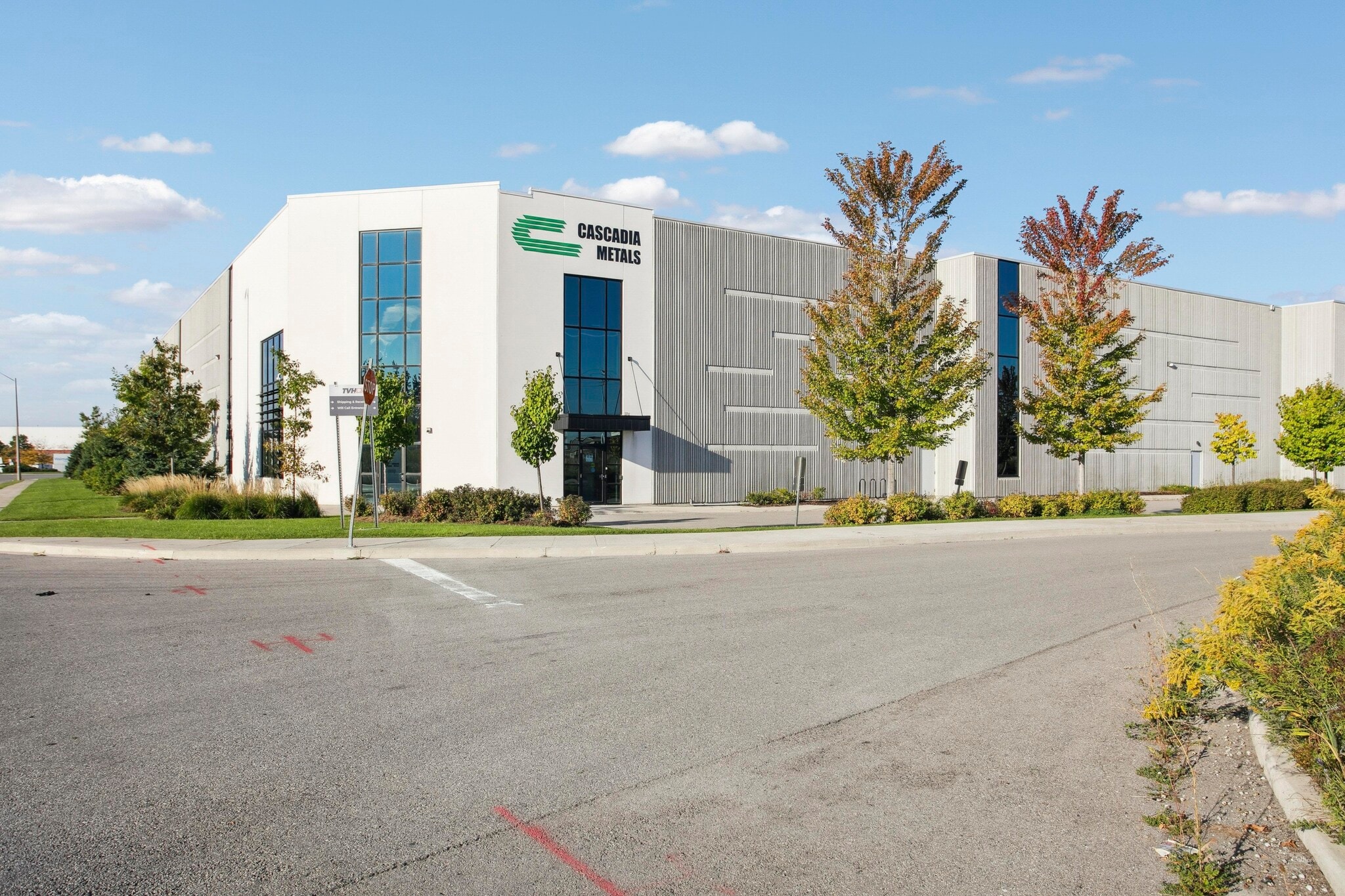 75 Skyway Dr, Mississauga, ON for lease Interior Photo- Image 1 of 4