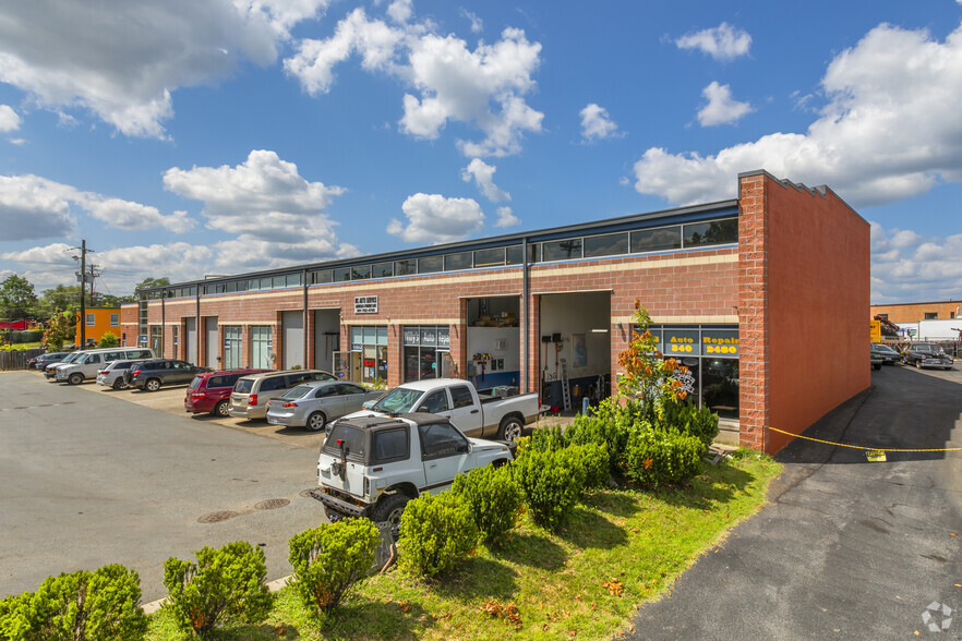 610 Lofstrand Ln, Rockville, MD for lease - Building Photo - Image 1 of 3