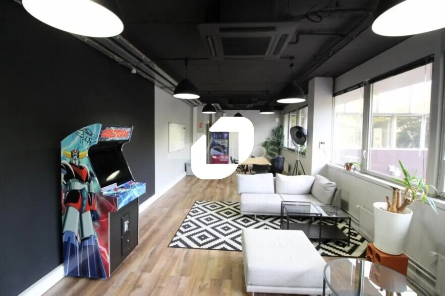 Office in Fontenay-sous-Bois for lease - Interior Photo - Image 3 of 5