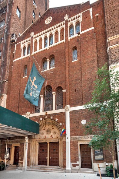 106 E 86th St, New York, NY à louer - Photo du bâtiment - Image 2 de 21