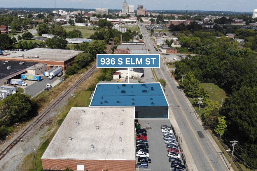 936 S Elm St, Greensboro, NC for lease - Building Photo - Image 2 of 8