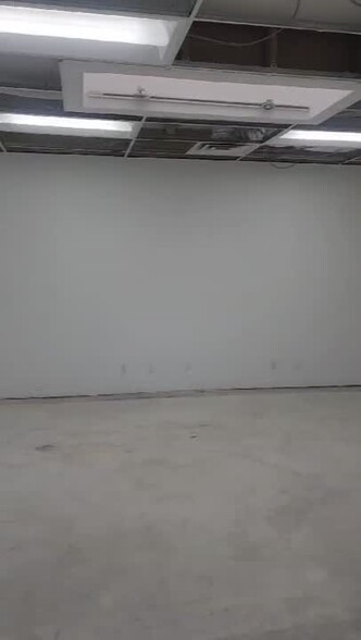 11326 Ventura Blvd, Studio City, CA for lease - Commercial Listing Video - Image 2 of 57