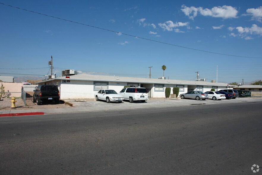 2305 Statz St, North Las Vegas, NV for sale - Primary Photo - Image 1 of 4