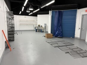 8880 NW 20th St, Doral, FL à louer Photo intérieure- Image 1 de 8