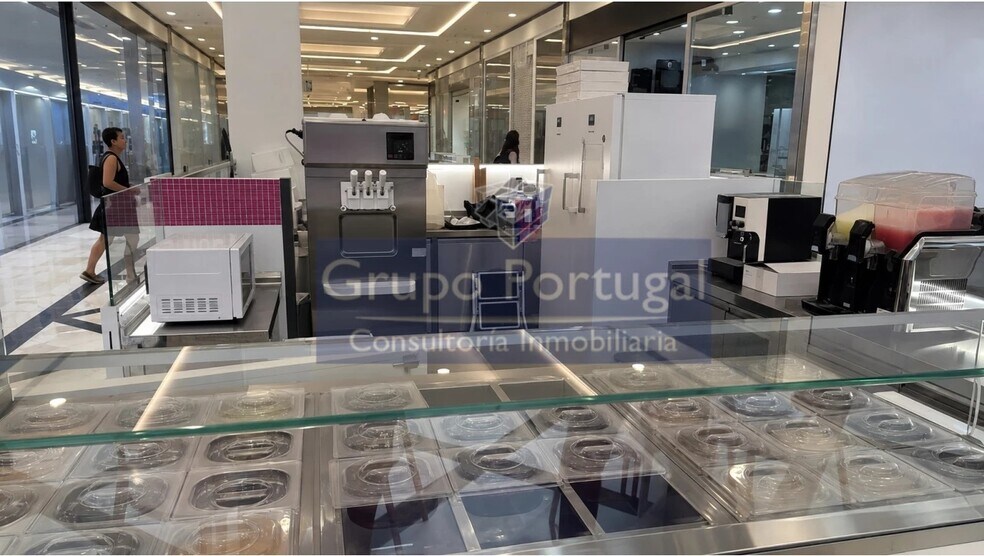 Retail in Madrid, Madrid for lease - Interior Photo - Image 1 of 4