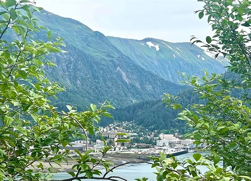 3012 Goodwin Rd, Juneau, AK à vendre - Photo du bâtiment - Image 2 de 5