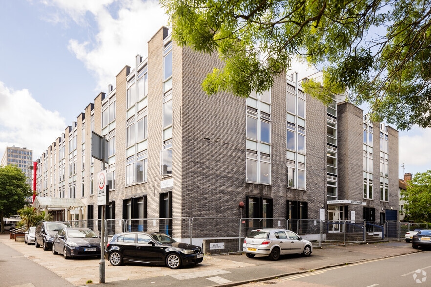 46-50 Coombe Rd, New Malden for lease - Primary Photo - Image 1 of 13