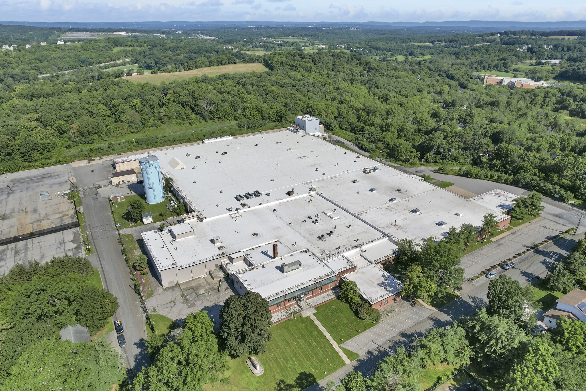 25 Oakland Ave, Chester, NY for lease Building Photo- Image 1 of 17