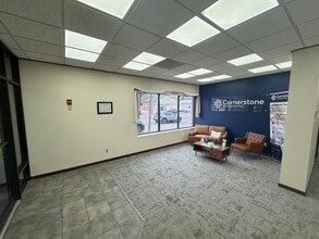 243 E Liberty St, Wooster, OH à louer Photo intérieure- Image 2 de 11