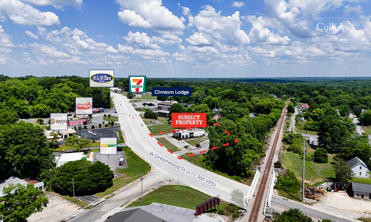 105 W Greenwood St, Abbeville, SC à louer - Photo du bâtiment - Image 2 de 9