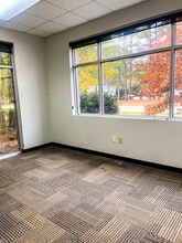 951 Heather Park Dr, Garner, NC for lease Building Photo- Image 1 of 4