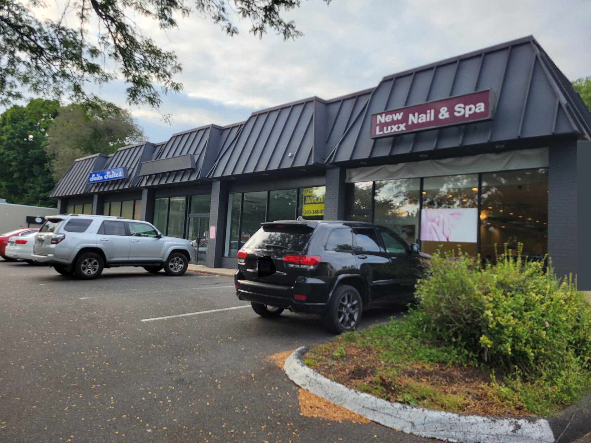 1701-1715 Post Rd E, Westport, CT for lease Building Photo- Image 1 of 3