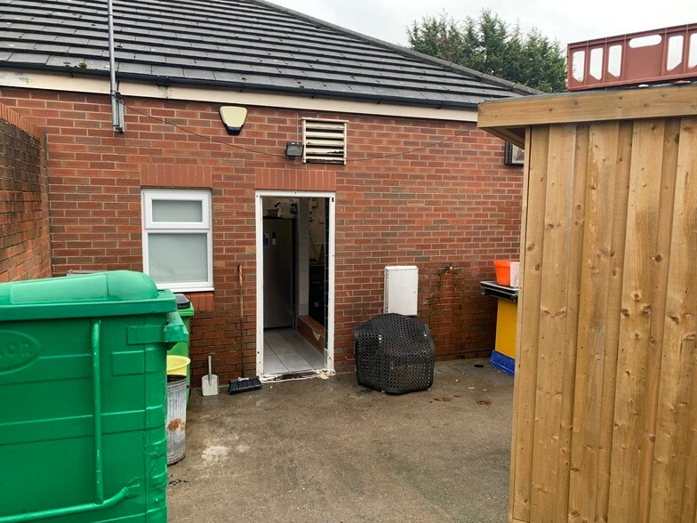 67 Grantley Dr, Harrogate à vendre - Photo du bâtiment - Image 2 de 6