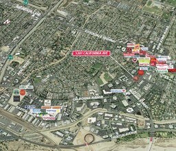 5201 California Ave, Bakersfield, CA - AÉRIEN Vue de la carte