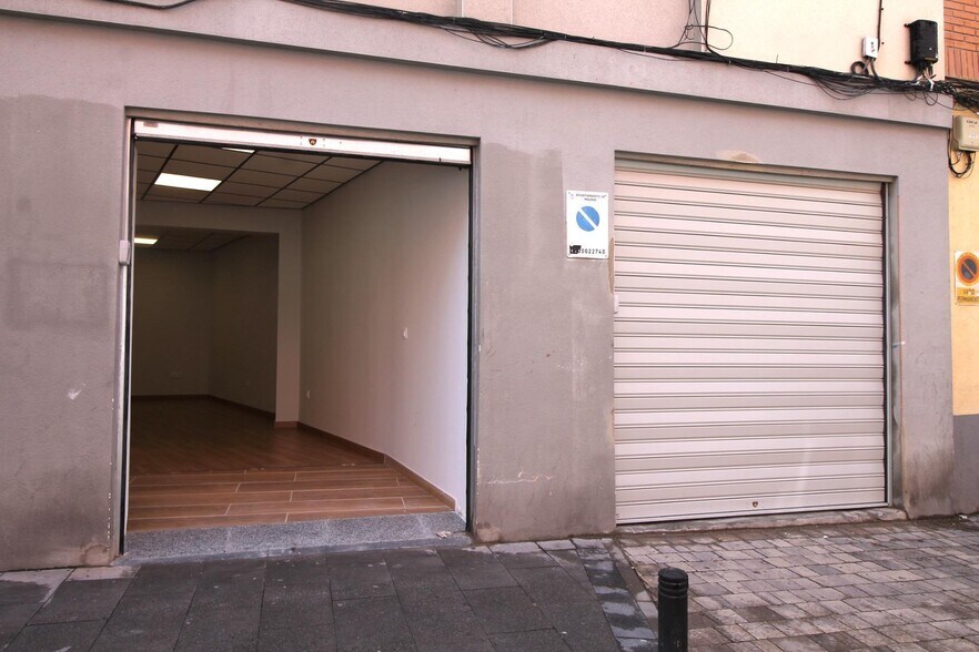 Immeuble residentiel dans Madrid, Madrid à vendre - Photo du bâtiment - Image 1 de 5