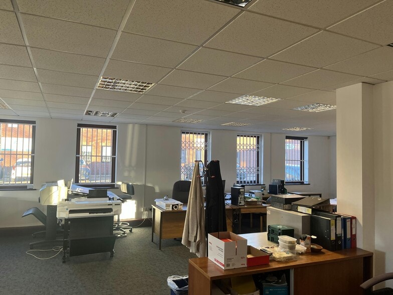 31-37 Lambourne Crescent, Cardiff for lease - Interior Photo - Image 3 of 5