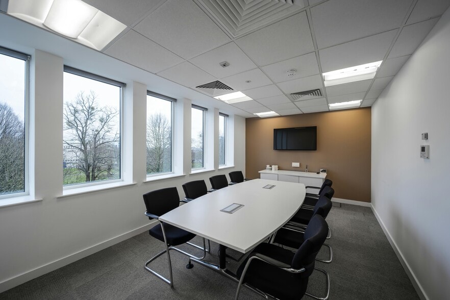 15-17 Cumberland Pl, Southampton for lease - Building Photo - Image 3 of 14