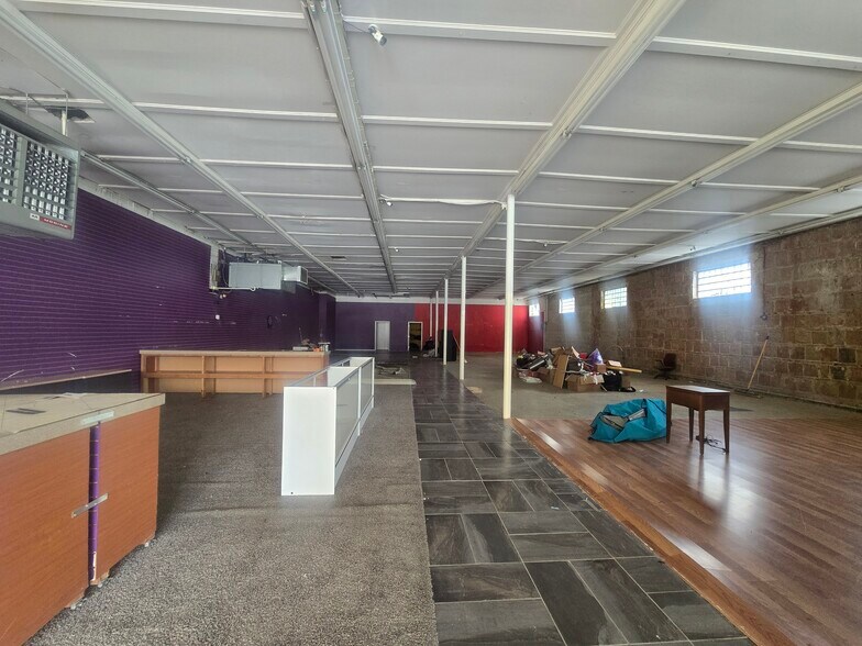 5501 1st Ave N, Birmingham, AL à vendre - Photo du bâtiment - Image 3 de 5