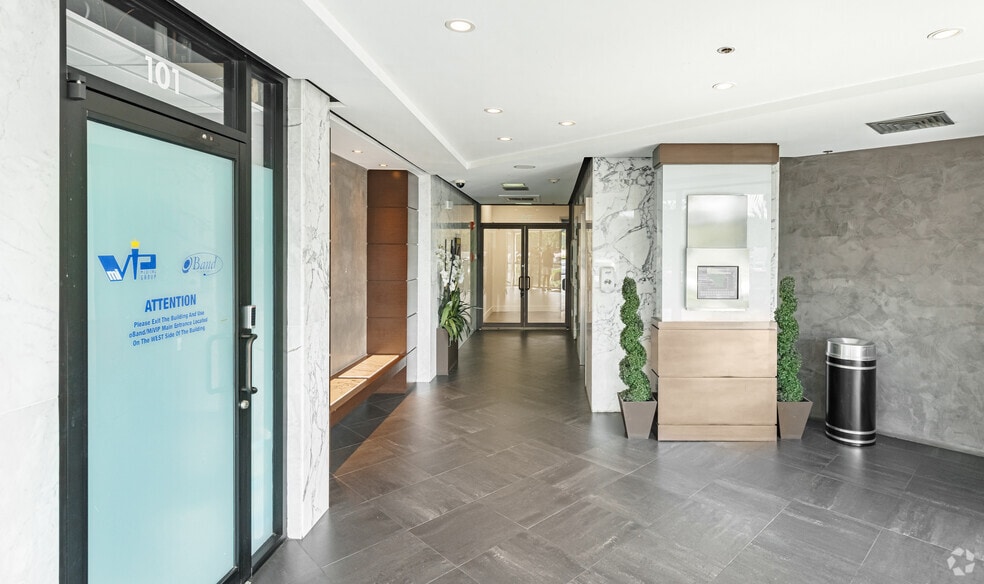 3475 Sheridan St, Hollywood, FL for lease - Lobby - Image 3 of 9