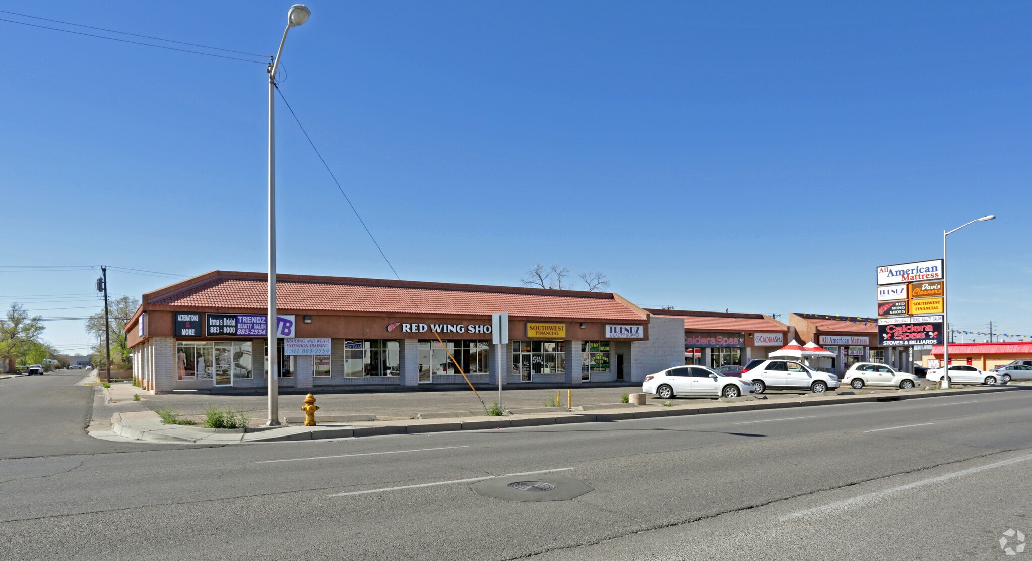 5300-5320 Menaul Blvd NE, Albuquerque, NM for lease Primary Photo- Image 1 of 6