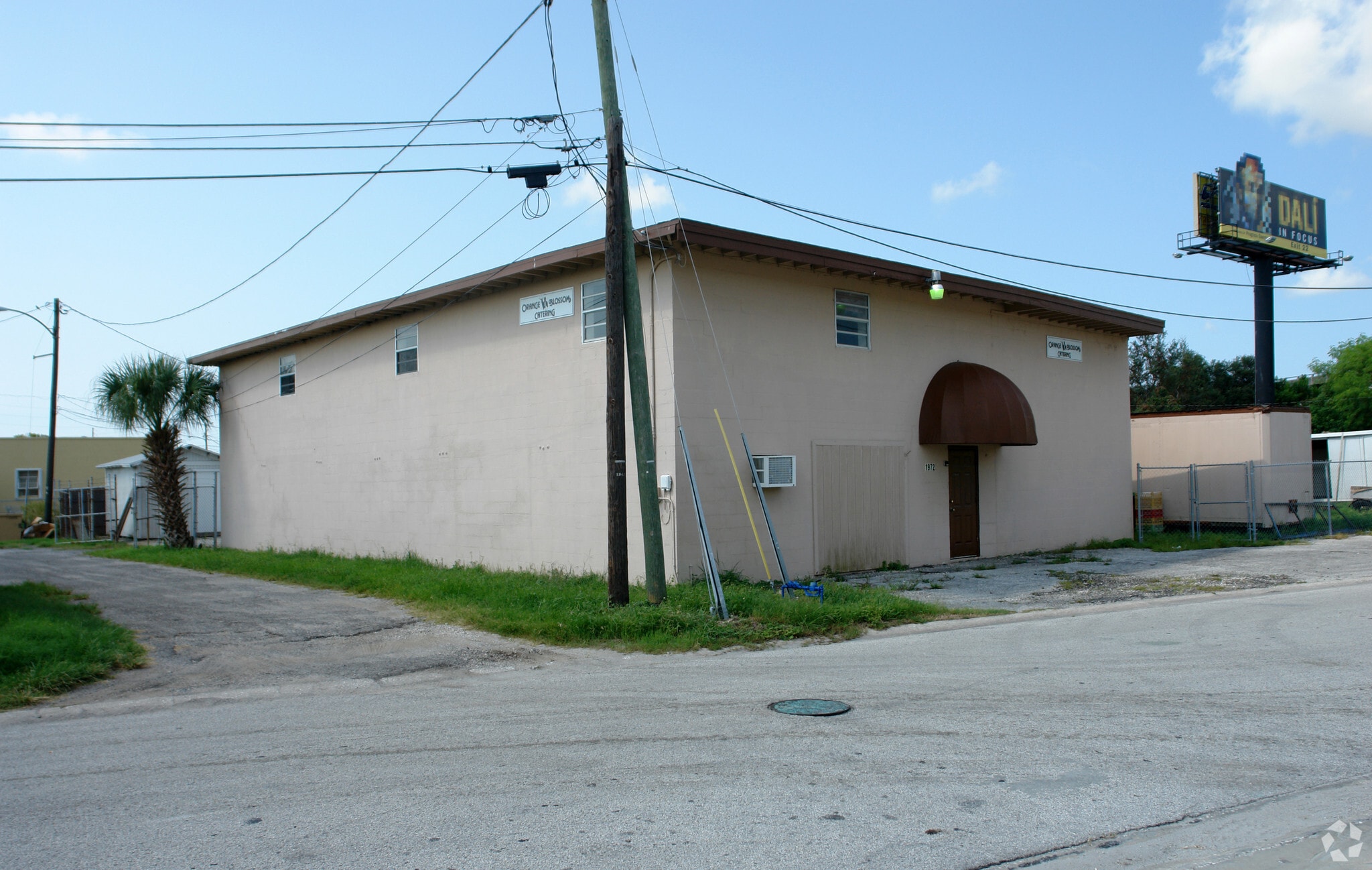 1972 15th Ave N, Saint Petersburg, FL for lease Building Photo- Image 1 of 12
