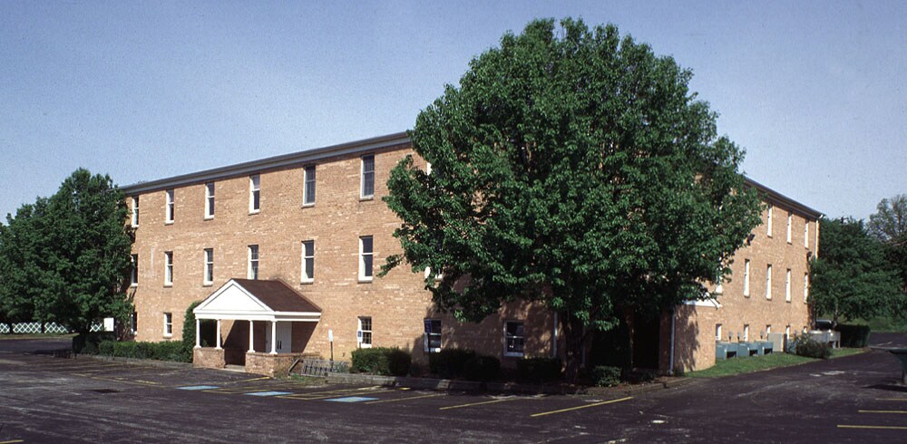 401 Pilgrim Ln, Drexel Hill, PA à louer Photo du bâtiment- Image 1 de 4