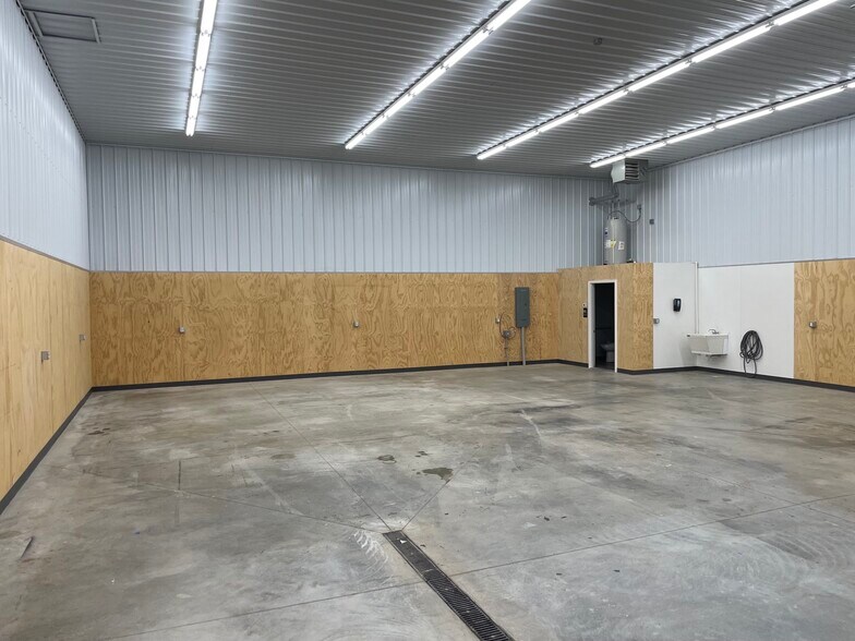 3862 Norrie Dr, New Franken, WI for lease - Building Photo - Image 2 of 54