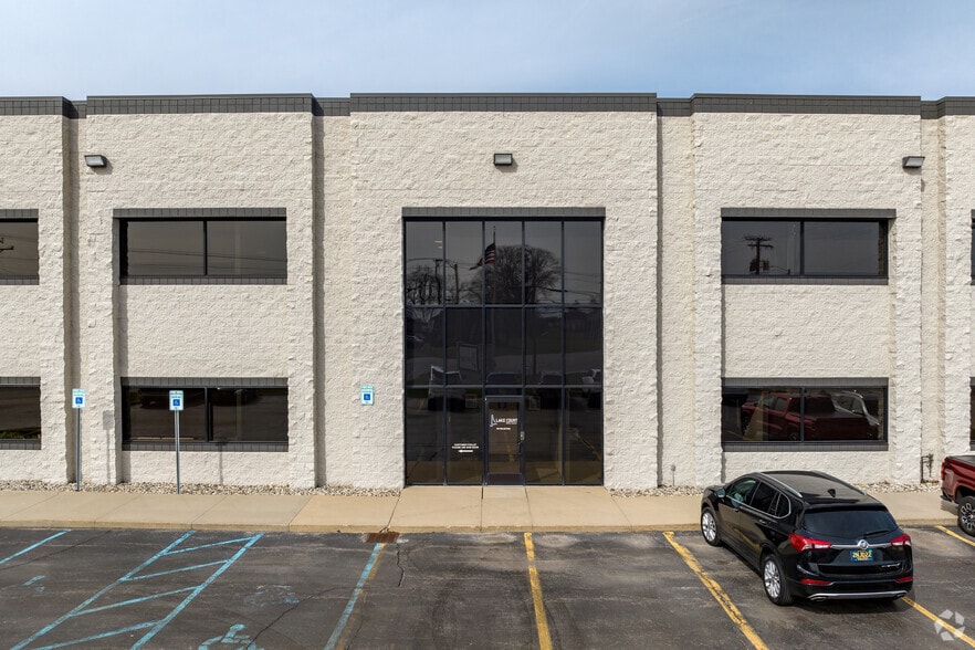 27733 Groesbeck Hwy, Roseville, MI for sale - Building Photo - Image 3 of 8