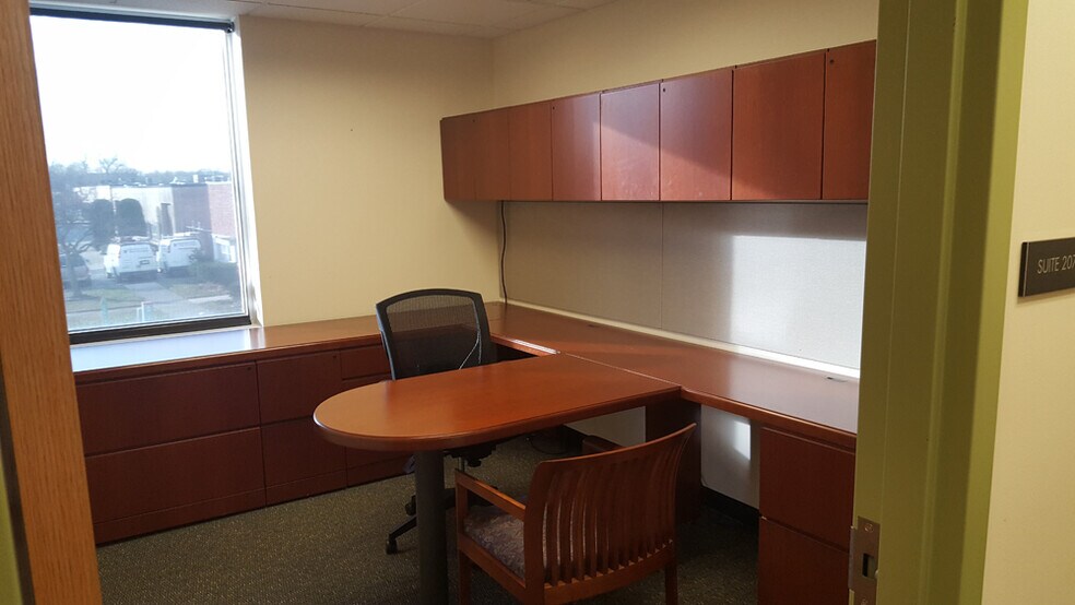 405 Shawmut Ave, La Grange, IL à louer - Photo intérieure - Image 2 de 17