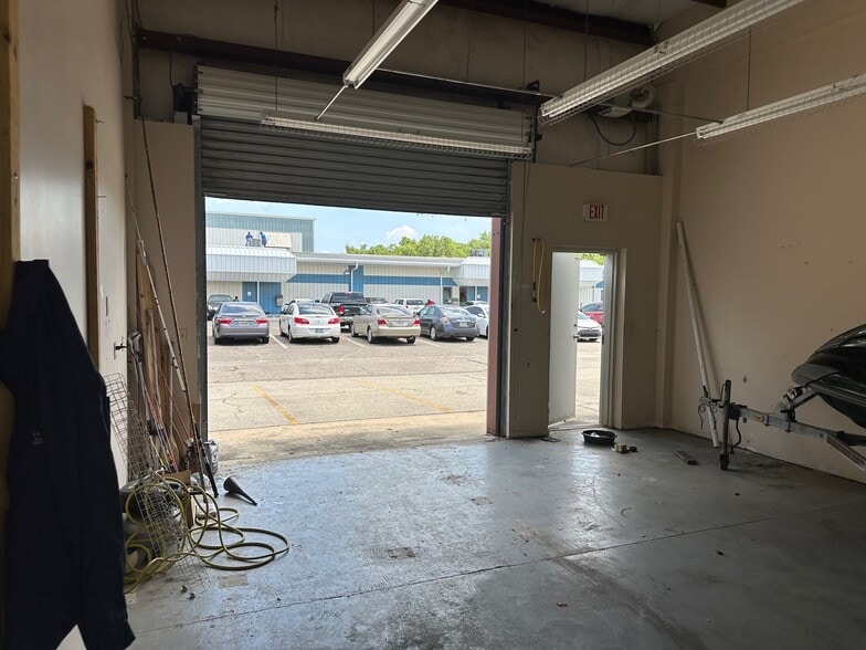 1660 Norman Park Dr, Tallahassee, FL for lease - Building Photo - Image 3 of 8