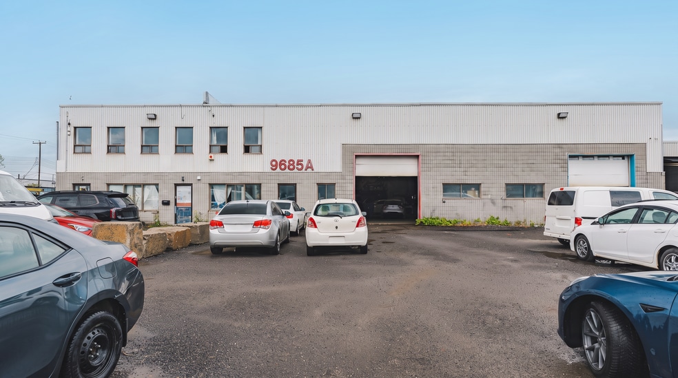 11410 Boul De La Rivière-Des-Prairies, Montréal, QC for sale - Building Photo - Image 2 of 4
