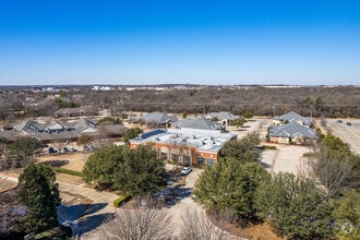 2560 SW Grapevine Pky, Grapevine, TX - AERIAL  map view