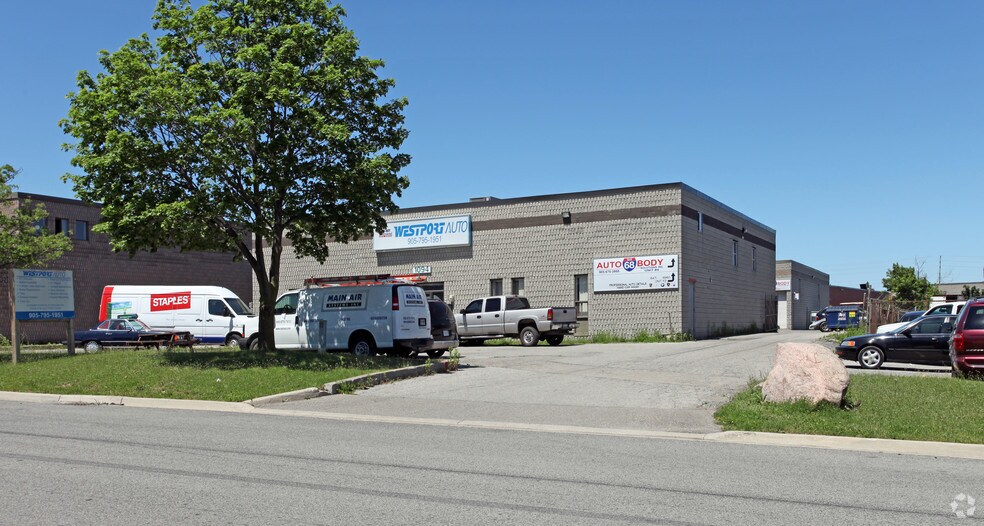 1094 Westport Cres, Mississauga, ON à vendre - Photo du bâtiment - Image 2 de 2