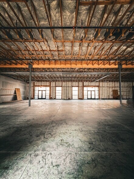 2541 Buffalo dr, Las Vegas, NV à louer - Photo du bâtiment - Image 3 de 5