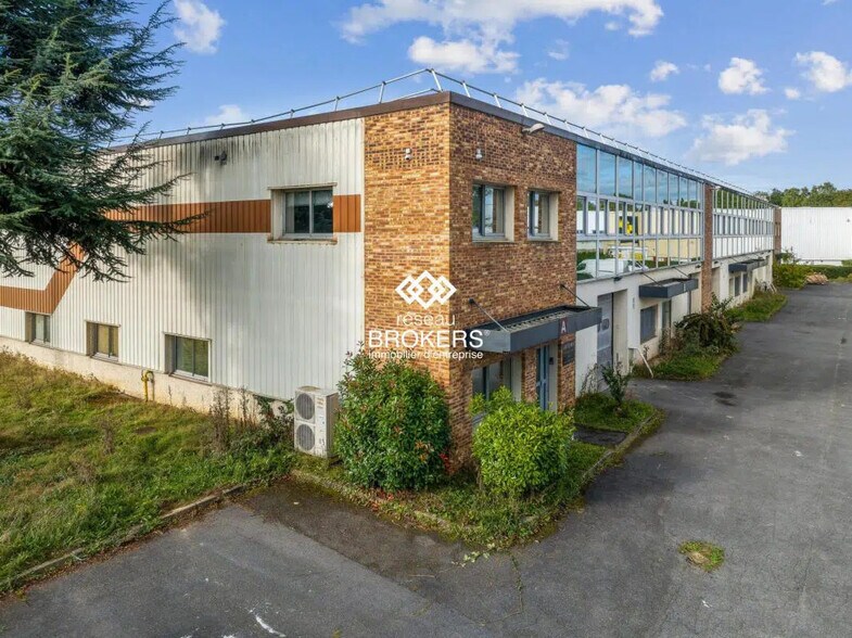 Flex dans Les Ulis à louer - Photo du bâtiment - Image 3 de 10