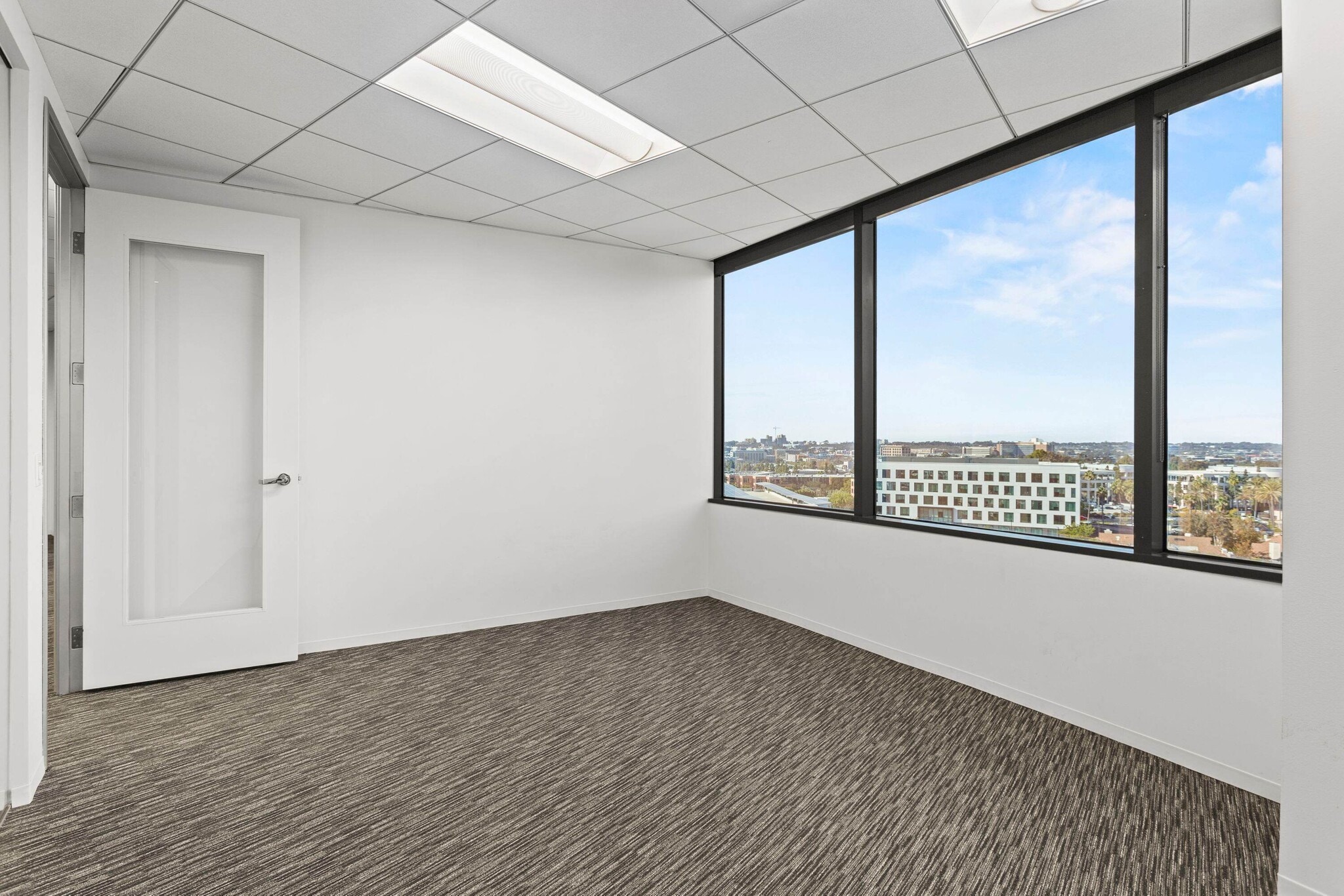 4660 La Jolla Village Dr, San Diego, CA for lease Interior Photo- Image 1 of 11