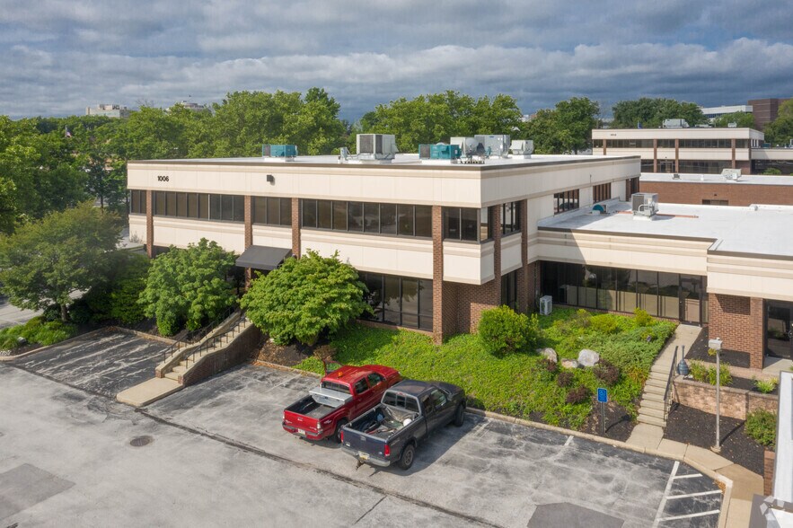 1006 W 9th Ave, King Of Prussia, PA à louer - Photo du bâtiment - Image 3 de 7