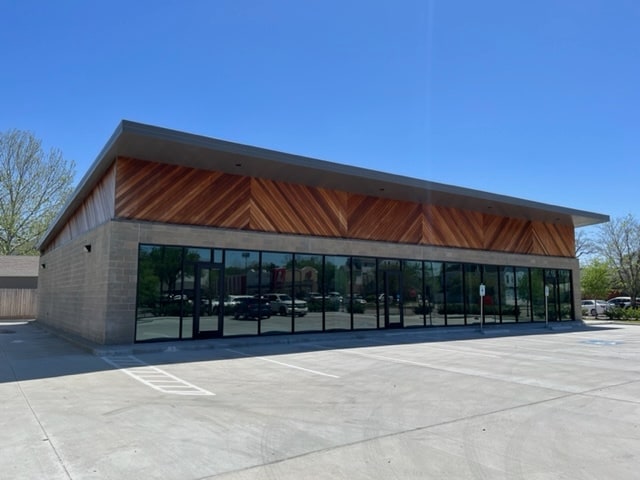 2702 Yale St, Houston, TX for sale - Building Photo - Image 2 of 10