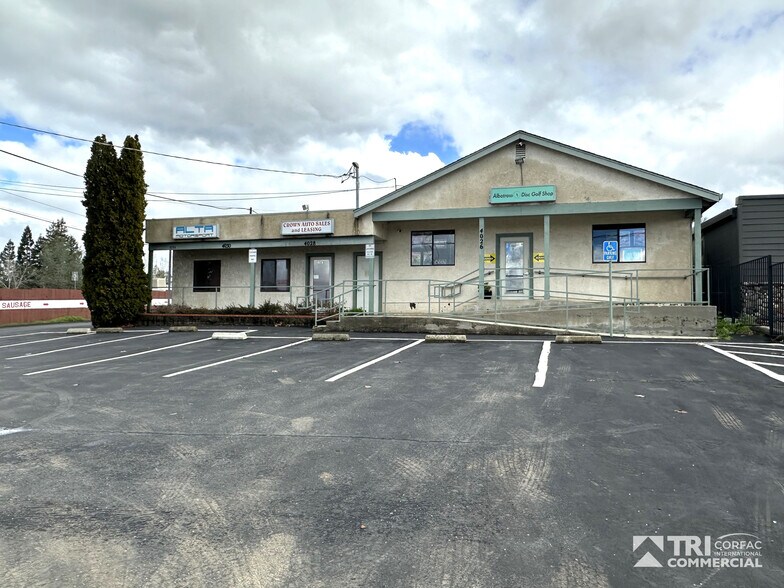 4026-4044 Grass Valley Hwy, Auburn, CA à vendre - Photo du bâtiment - Image 1 de 14
