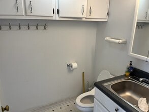 1813 S Main St, Blacksburg, VA à louer Photo du bâtiment- Image 1 de 3