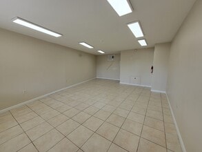 200 Pass Rd, Gulfport, MS for lease Interior Photo- Image 2 of 3