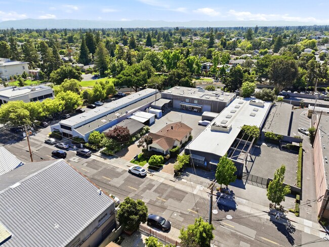 Plus de détails pour 429-447 Lambert Ave, Palo Alto, CA - Industriel à louer
