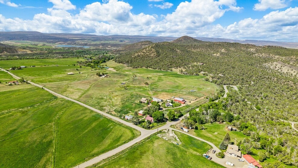 41990 Cottonwood Creek Rd, Crawford, CO à vendre - Photo du bâtiment - Image 1 de 75