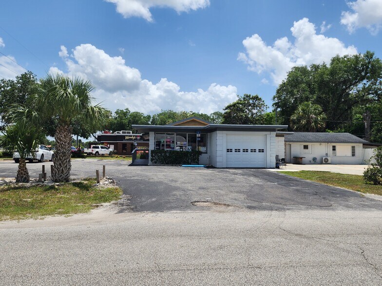 1933 S Volusia Ave, Orange City, FL à vendre - Photo du bâtiment - Image 3 de 5