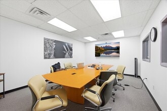 15 Thames St, Groton, CT à louer Photo intérieure- Image 2 de 24