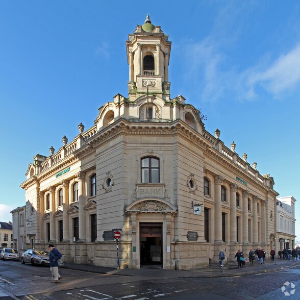 130 High St, Cheltenham à louer - Photo principale - Image 1 de 4