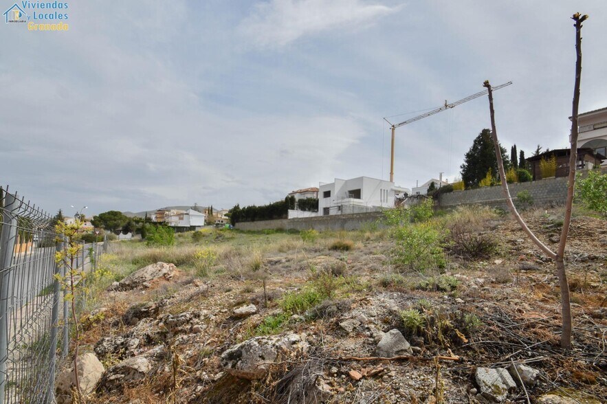 Calle Trevenque, 17, Monachil, Granada for sale - Primary Photo - Image 1 of 20