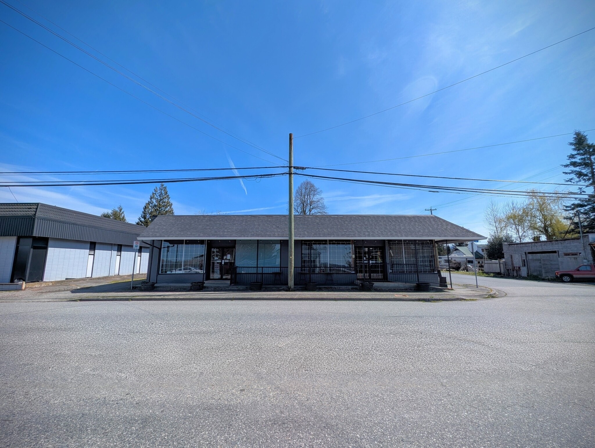 5814 Riverside St, Abbotsford, BC à vendre Photo intérieure- Image 1 de 9